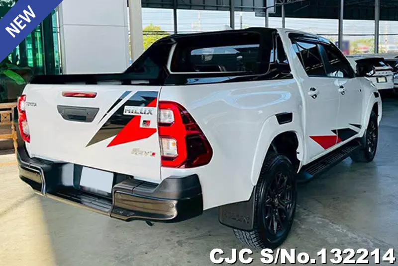 2023 Toyota / Hilux / Revo Stock No. 132214