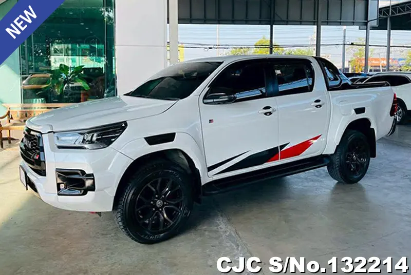 2023 Toyota / Hilux / Revo Stock No. 132214