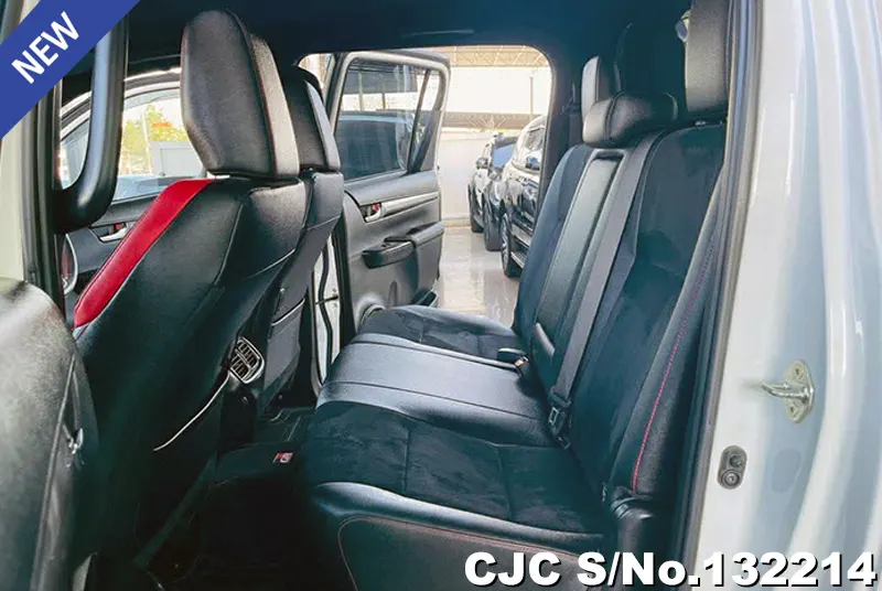 2023 Toyota / Hilux / Revo Stock No. 132214