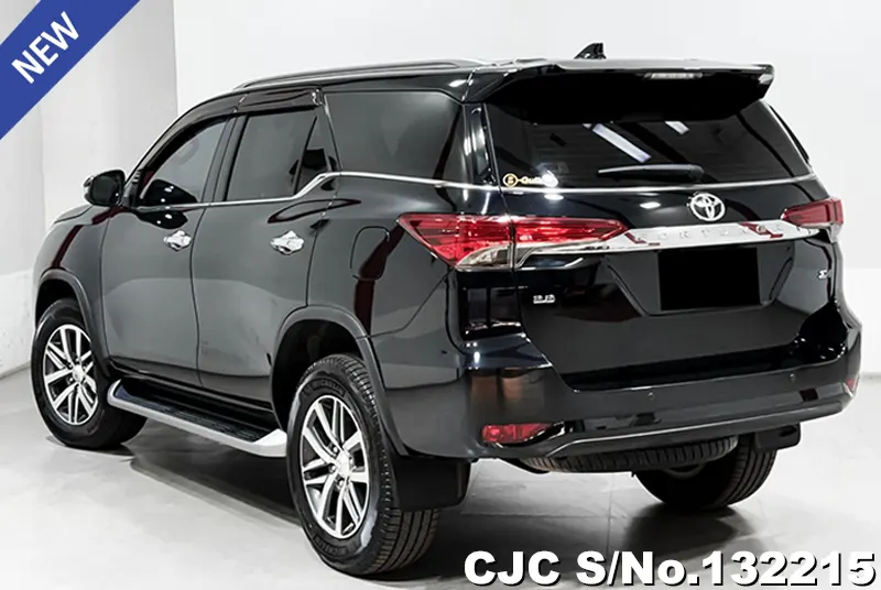 2019 Toyota / Fortuner Stock No. 132215