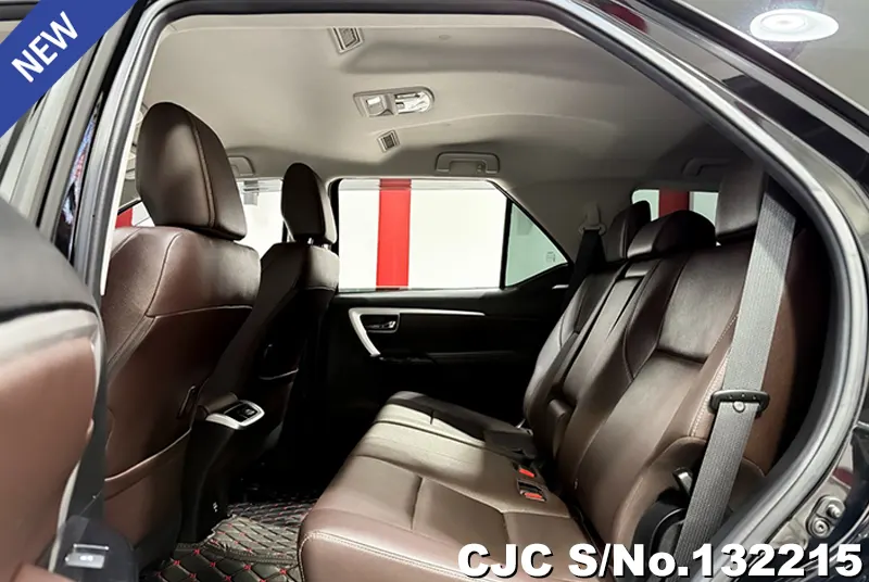 2019 Toyota / Fortuner Stock No. 132215