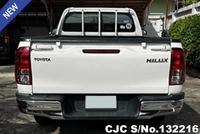 2016 Toyota / Hilux / Revo Stock No. 132216