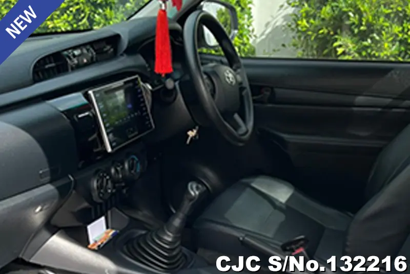 2016 Toyota / Hilux / Revo Stock No. 132216