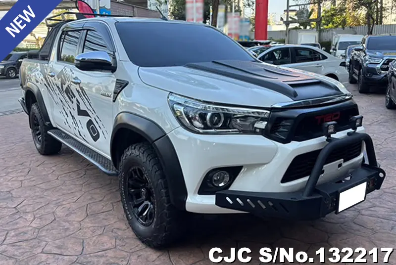 2017 Toyota / Hilux / Revo Stock No. 132217