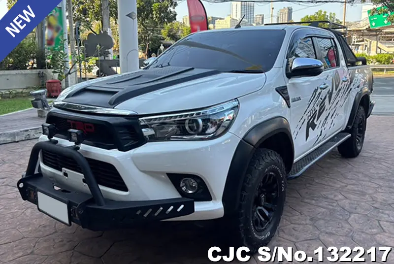 2017 Toyota / Hilux / Revo Stock No. 132217
