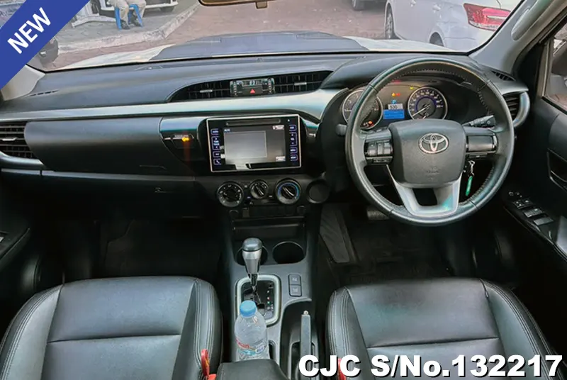 2017 Toyota / Hilux / Revo Stock No. 132217