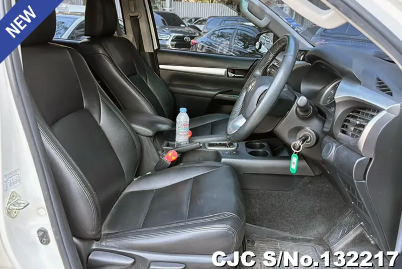 2017 Toyota / Hilux / Revo Stock No. 132217