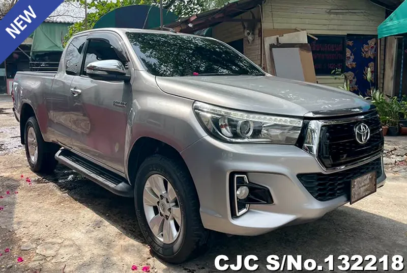 2017 Toyota / Hilux / Revo Stock No. 132218