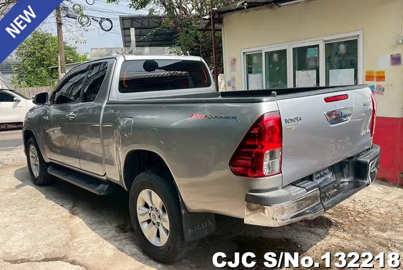 2017 Toyota / Hilux / Revo Stock No. 132218