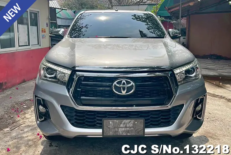 2017 Toyota / Hilux / Revo Stock No. 132218
