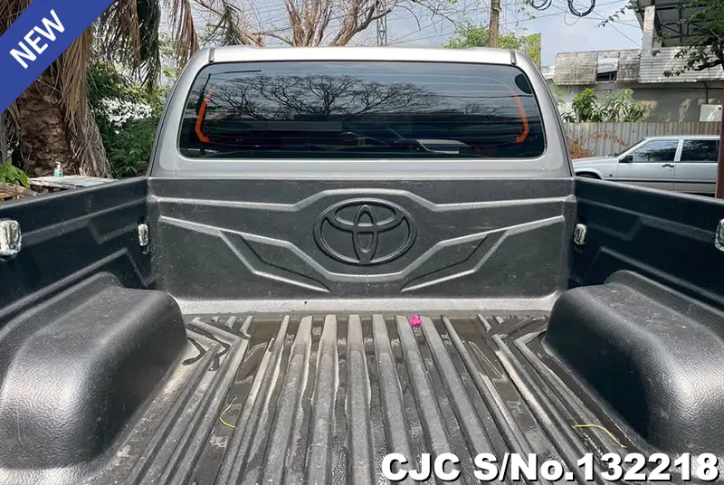 2017 Toyota / Hilux / Revo Stock No. 132218