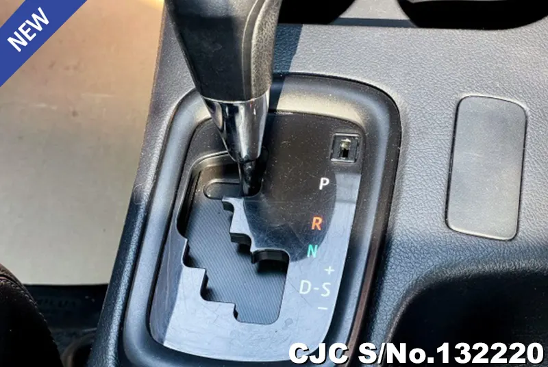 2018 Toyota / Hilux / Revo Stock No. 132220