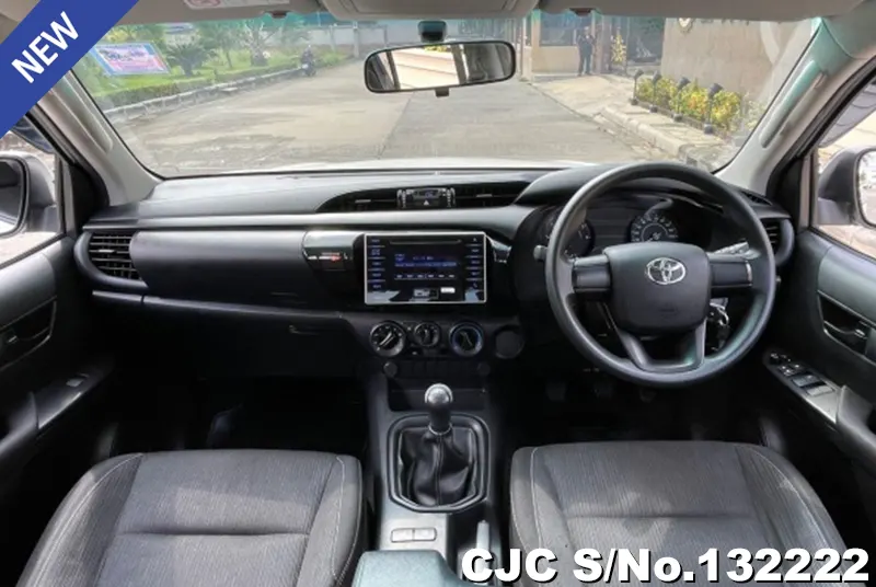 2019 Toyota / Hilux / Revo Stock No. 132222