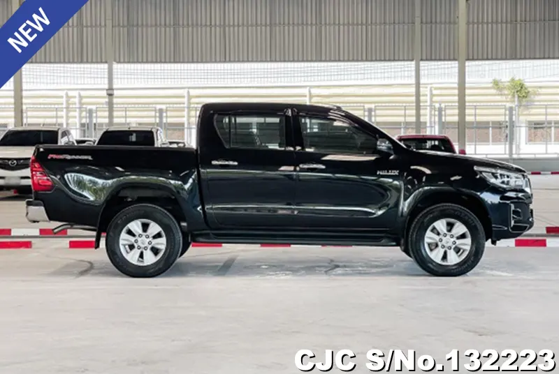2019 Toyota / Hilux / Revo Stock No. 132223