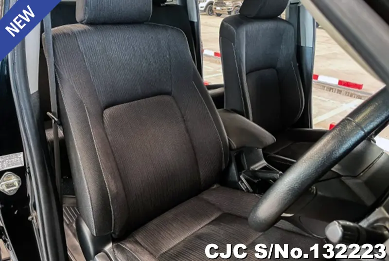 2019 Toyota / Hilux / Revo Stock No. 132223