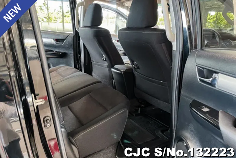 2019 Toyota / Hilux / Revo Stock No. 132223