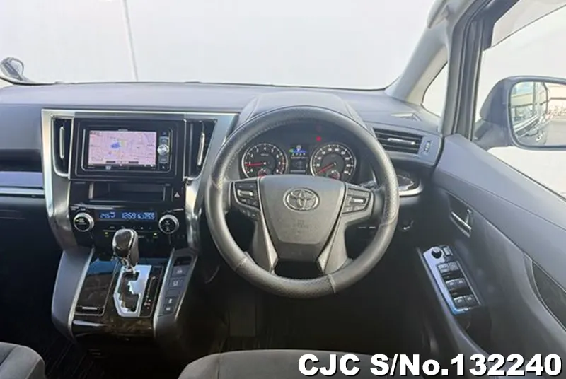 2015 Toyota / Alphard Stock No. 132240