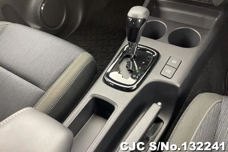 2020 Toyota / Hilux Stock No. 132241