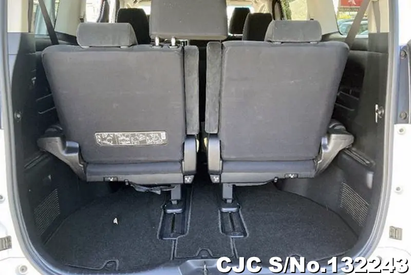 2015 Toyota / Alphard Stock No. 132243