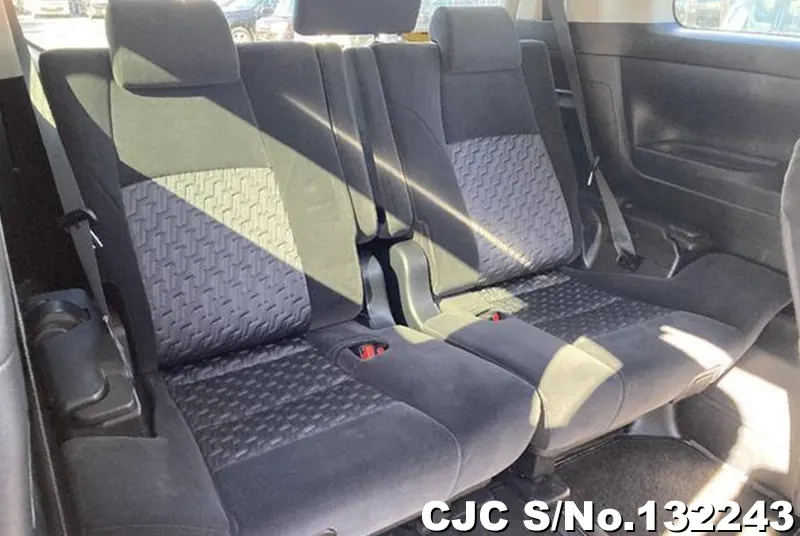 2015 Toyota / Alphard Stock No. 132243