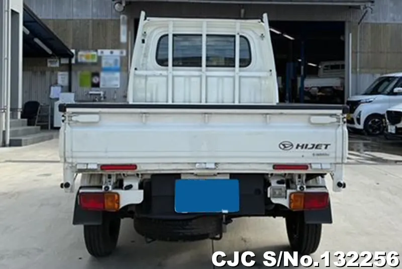 2015 Daihatsu / Hijet Stock No. 132256