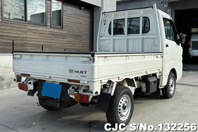 2015 Daihatsu / Hijet Stock No. 132256