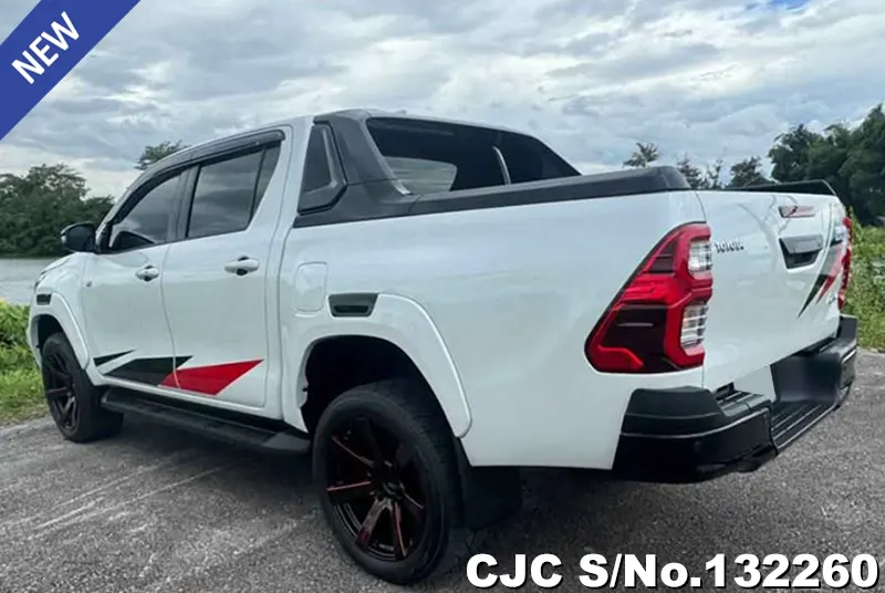 2022 Toyota / Hilux / Revo Stock No. 132260