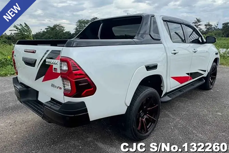 2022 Toyota / Hilux / Revo Stock No. 132260