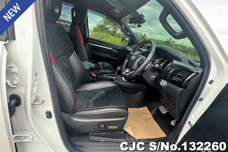 2022 Toyota / Hilux / Revo Stock No. 132260
