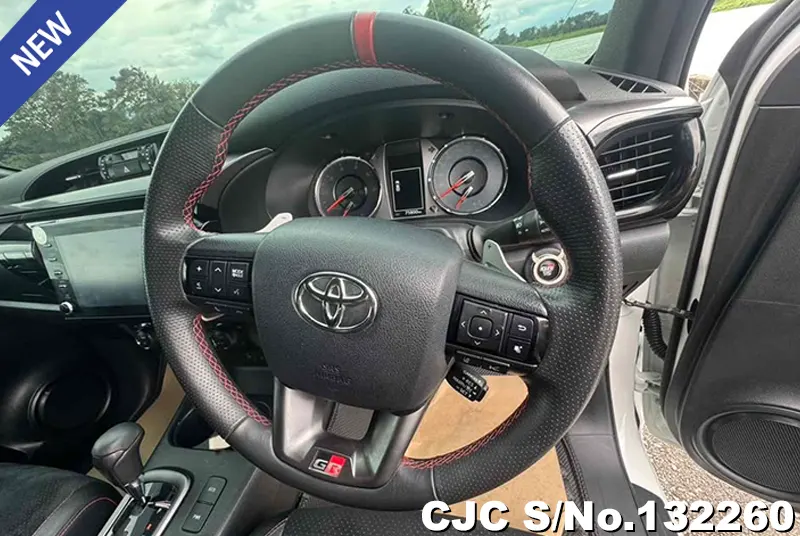 2022 Toyota / Hilux / Revo Stock No. 132260