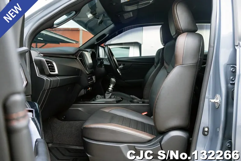 Isuzu D-Max in Gray for Sale Image 10