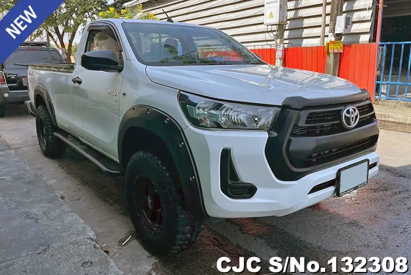 2021 Toyota / Hilux / Revo Stock No. 132308