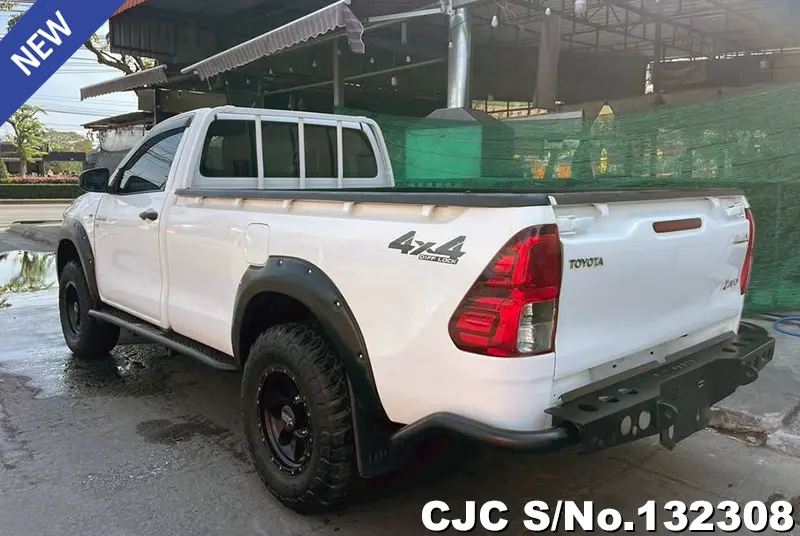 2021 Toyota / Hilux / Revo Stock No. 132308