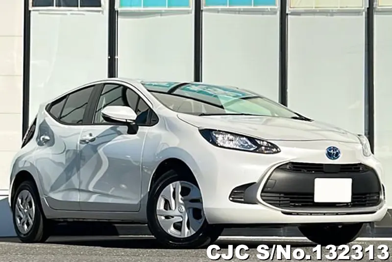 2024 Toyota / Aqua Stock No. 132313