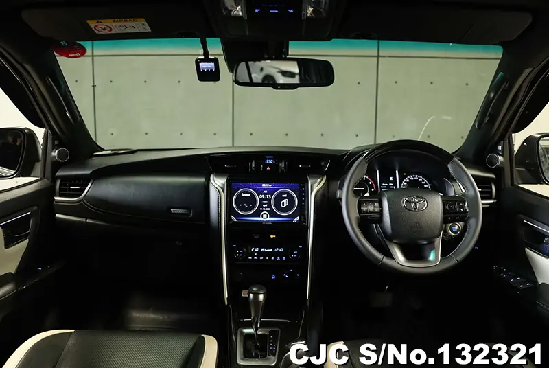 2023 Toyota / Fortuner Stock No. 132321