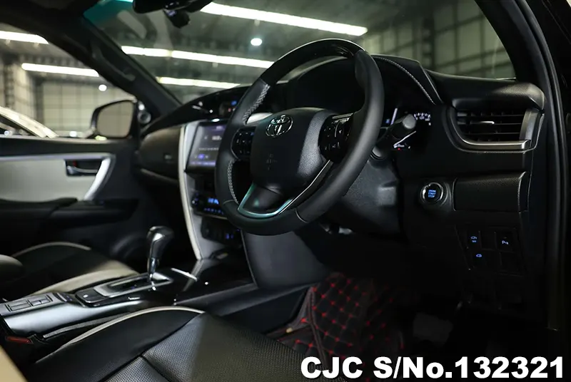 2023 Toyota / Fortuner Stock No. 132321