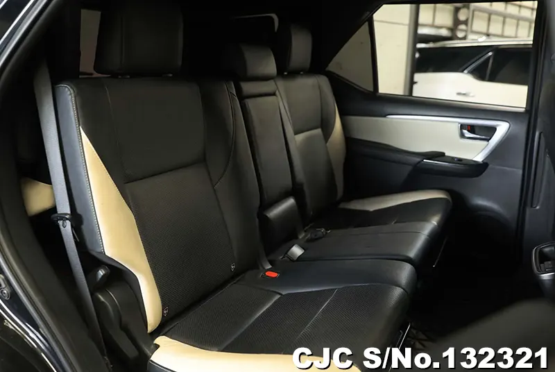 2023 Toyota / Fortuner Stock No. 132321