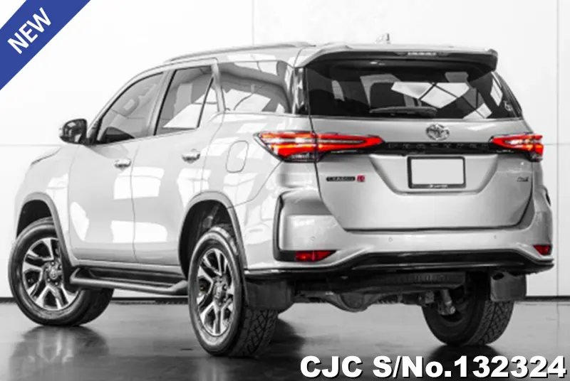 2022 Toyota / Fortuner Stock No. 132324