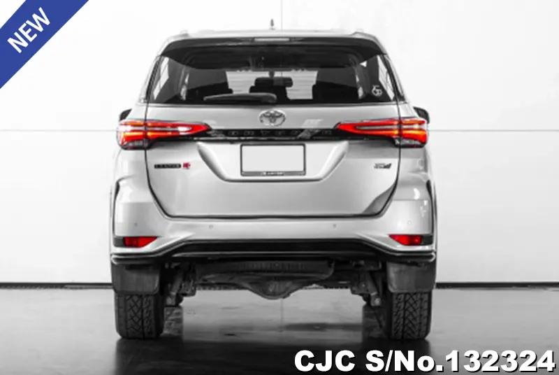2022 Toyota / Fortuner Stock No. 132324