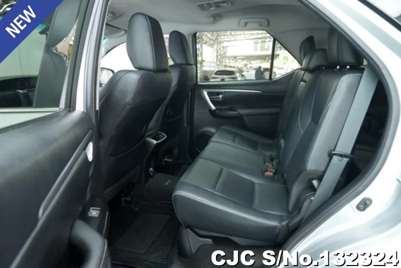 2022 Toyota / Fortuner Stock No. 132324