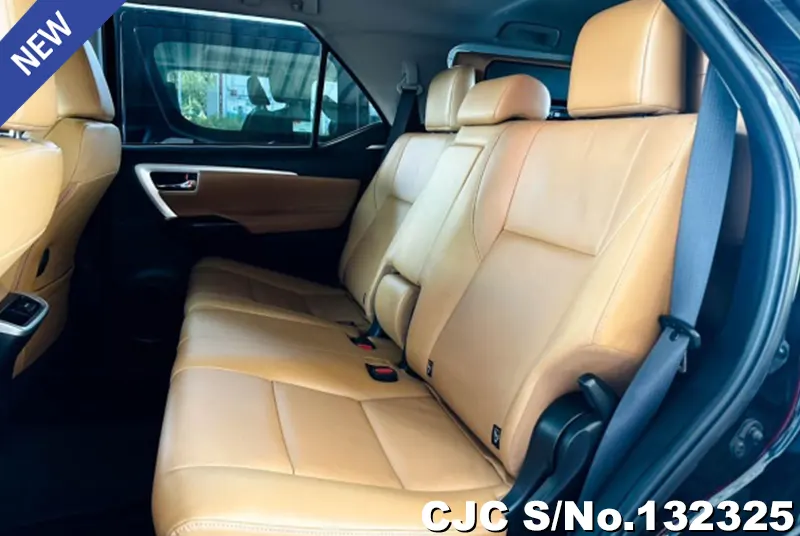 2020 Toyota / Fortuner Stock No. 132325