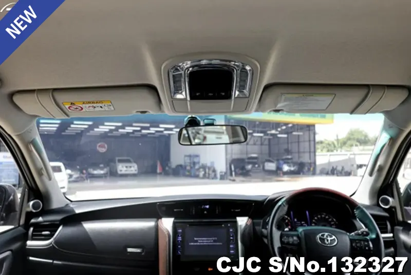 2019 Toyota / Fortuner Stock No. 132327