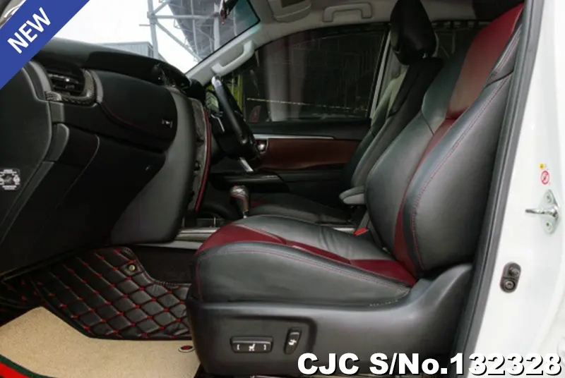 2019 Toyota / Fortuner Stock No. 132328