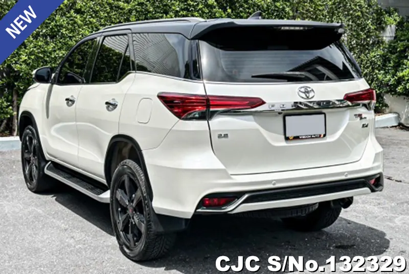 2018 Toyota / Fortuner Stock No. 132329