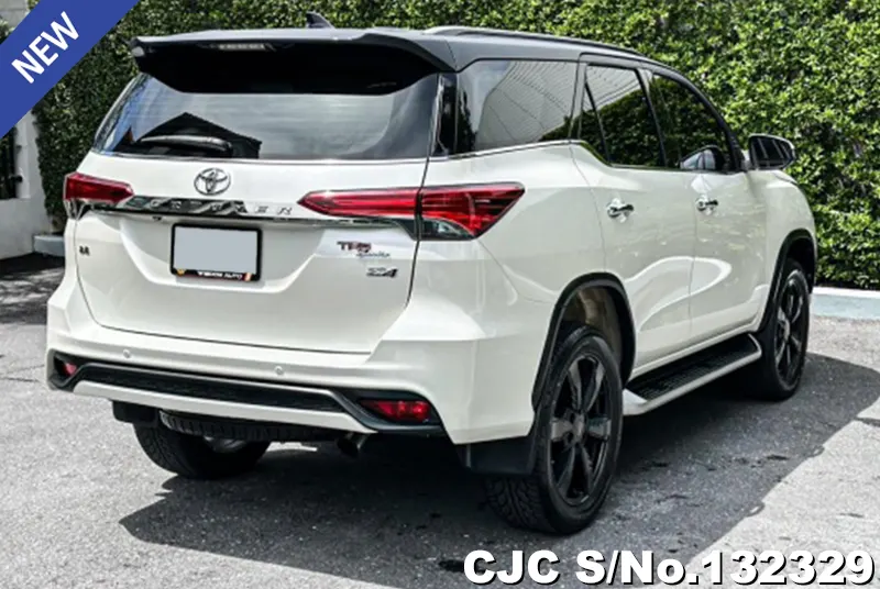 2018 Toyota / Fortuner Stock No. 132329