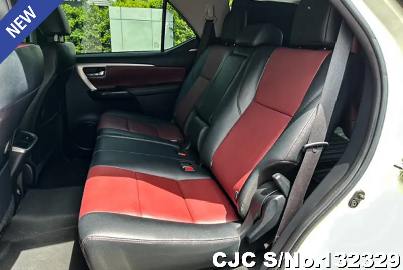 2018 Toyota / Fortuner Stock No. 132329