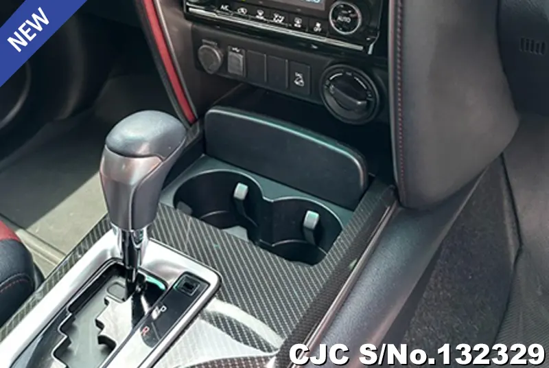 2018 Toyota / Hilux / Revo Stock No. 132329