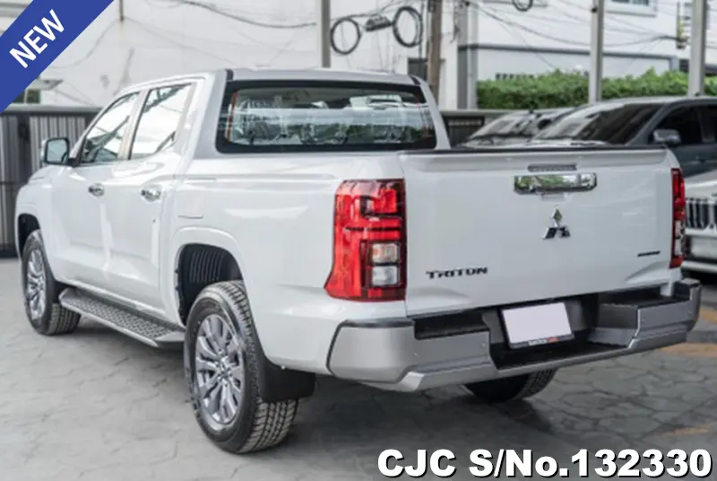 2023 Mitsubishi / Triton Stock No. 132330