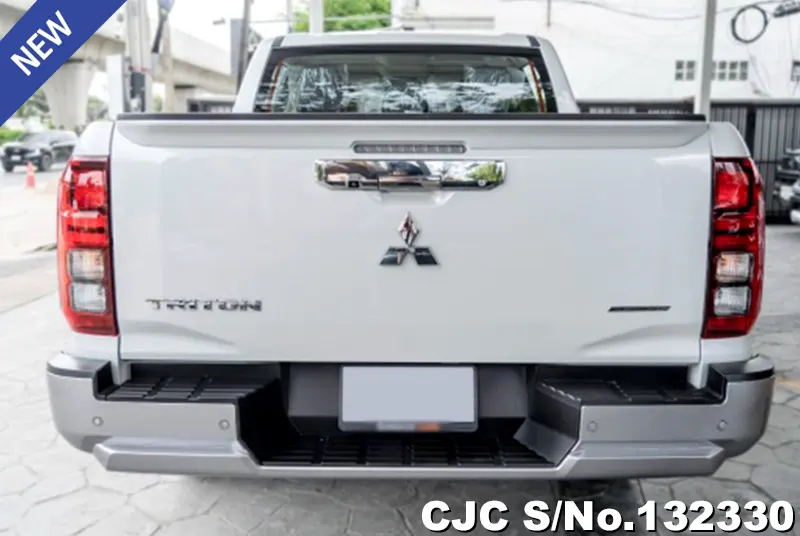 2023 Mitsubishi / Triton Stock No. 132330