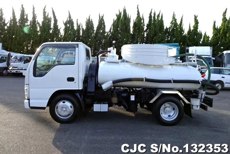 2009 Isuzu / Elf Stock No. 132353